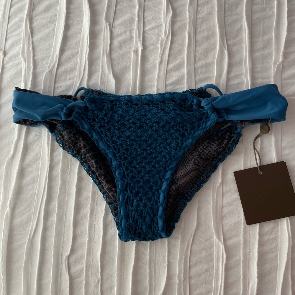 NWT Acacia Papio Crochet Bottom